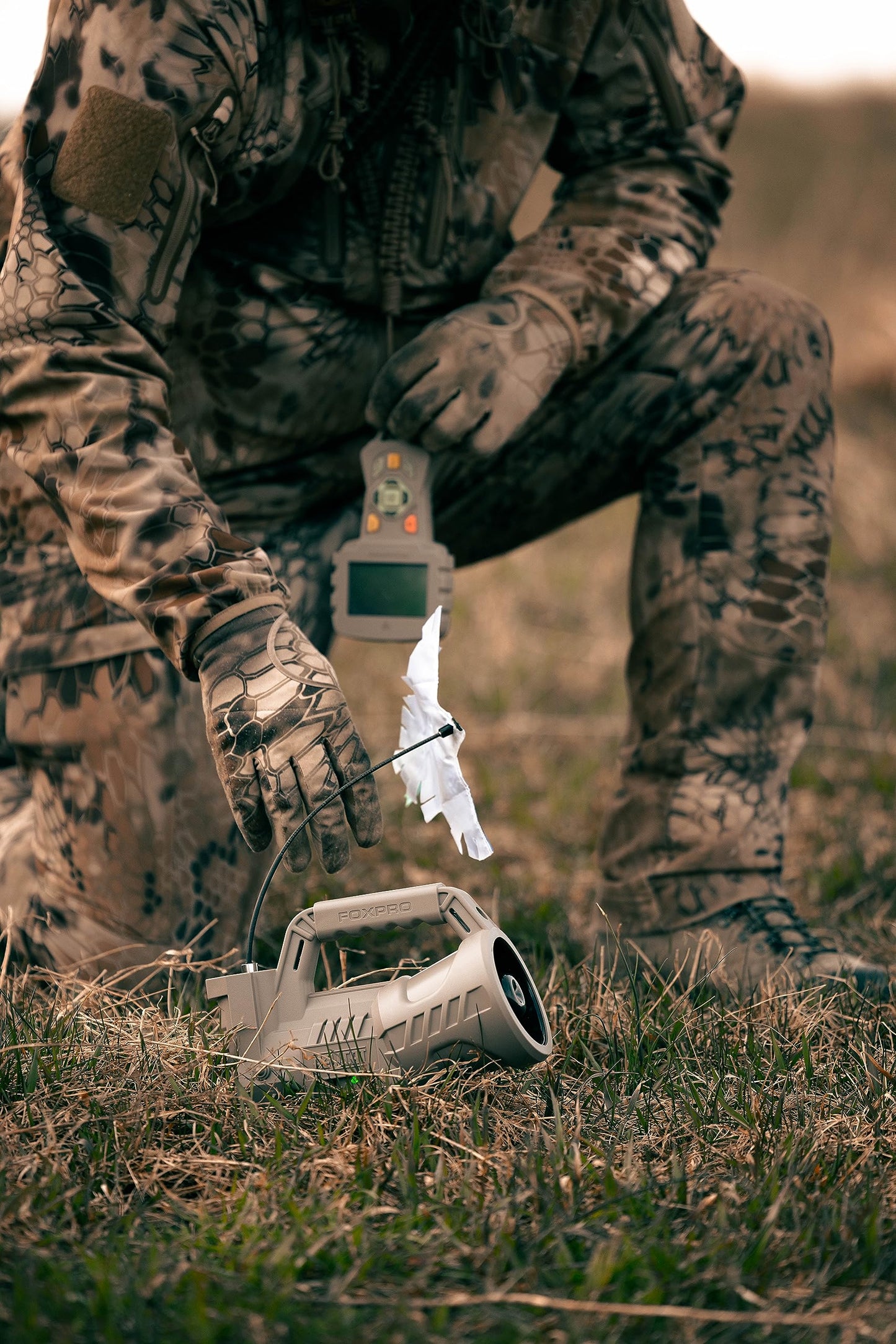 FOXPRO Hellcat American Made Electronic Predator Call Remote Operated and Programmable Coyote, Fox, Crow, Hog Call for Hunting