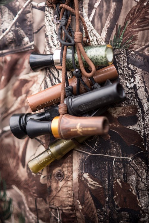 Duck Commander Specialty Teal Hen Duck Call and 6 in 1 Pintail/Widgeon Duck Call with Duck Dynasty Quail & Dove Whistle