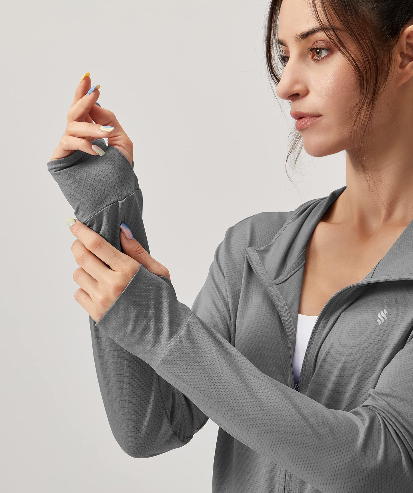 Soothfeel Women's UPF 50+ Sun Protection Hoodie Jacket Lightweight Long Sleeve Sun Shirt for Women with Pocket Hiking Outdoor Dark Grey M