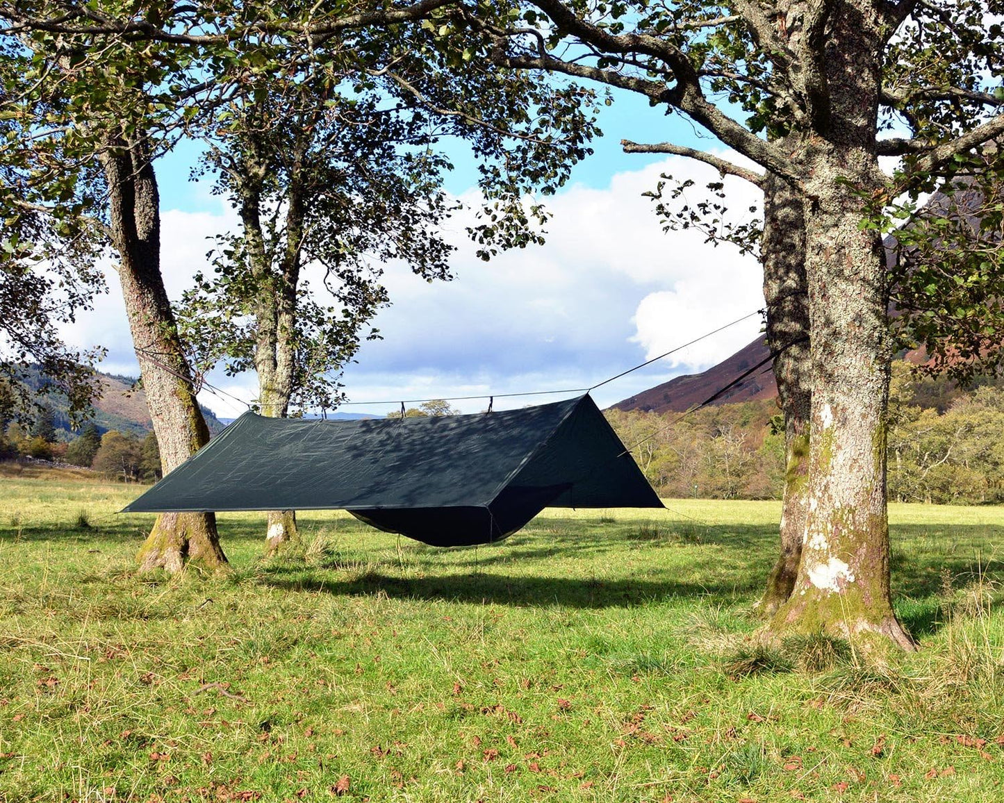 Superlight Olive Green Tarp for DD Hammocks - Lightweight & Durable Shelter
