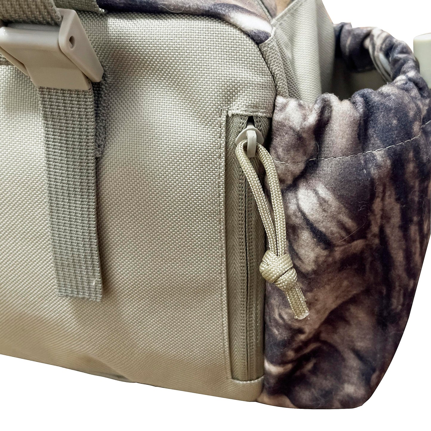 AUSCAMOTEK Camouflage Hanging Bag for Treestand Platform Saddle Hunting – Camo Fanny Pack for Hunting Accessories and Storage with Expandable Compartments and Water Holder