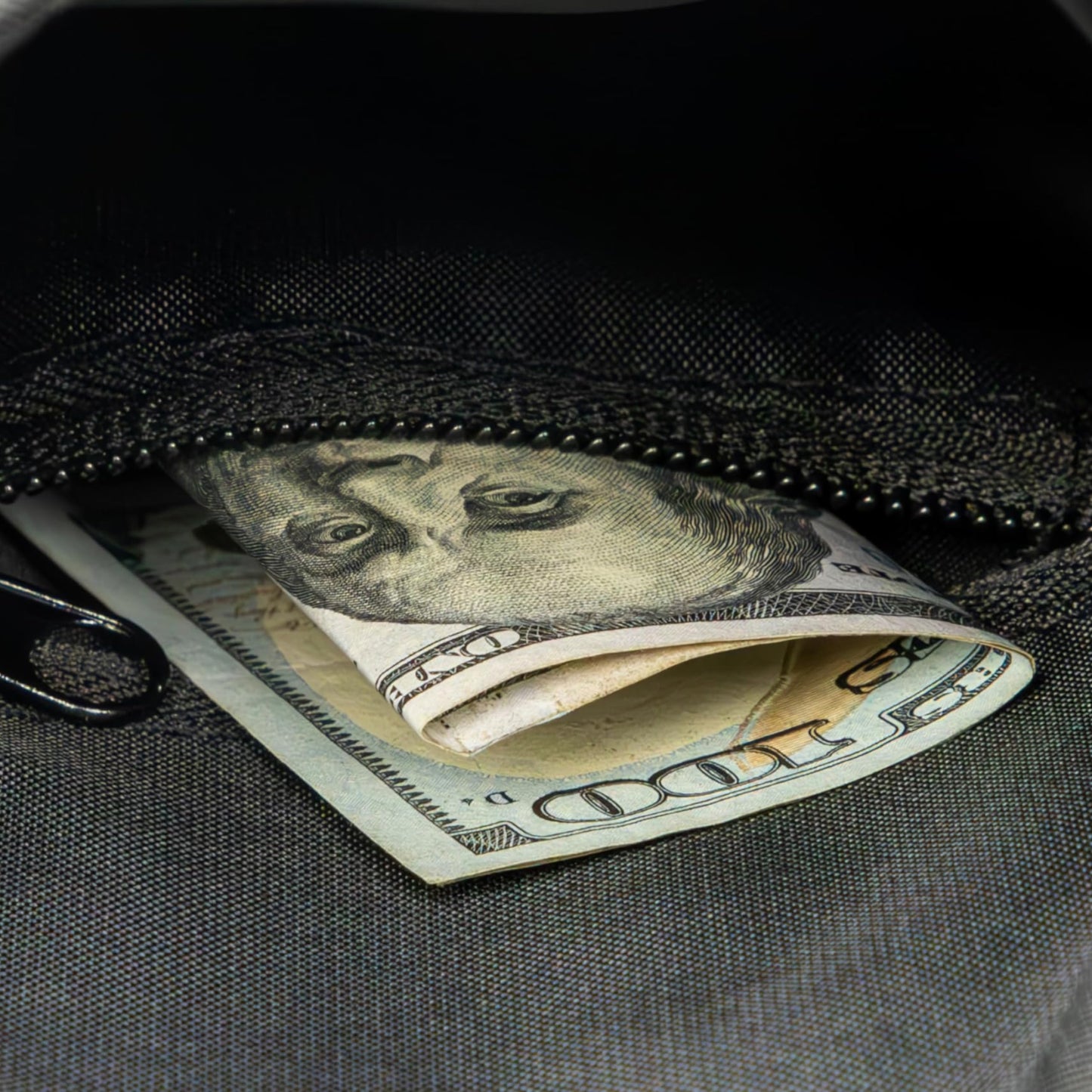 JERSEY RIDGE Crossbody Sling Bag – Anti-Theft Carryall Daypack Backpack with Adjustable Chest Strap for Travel or Hiking (Blue)