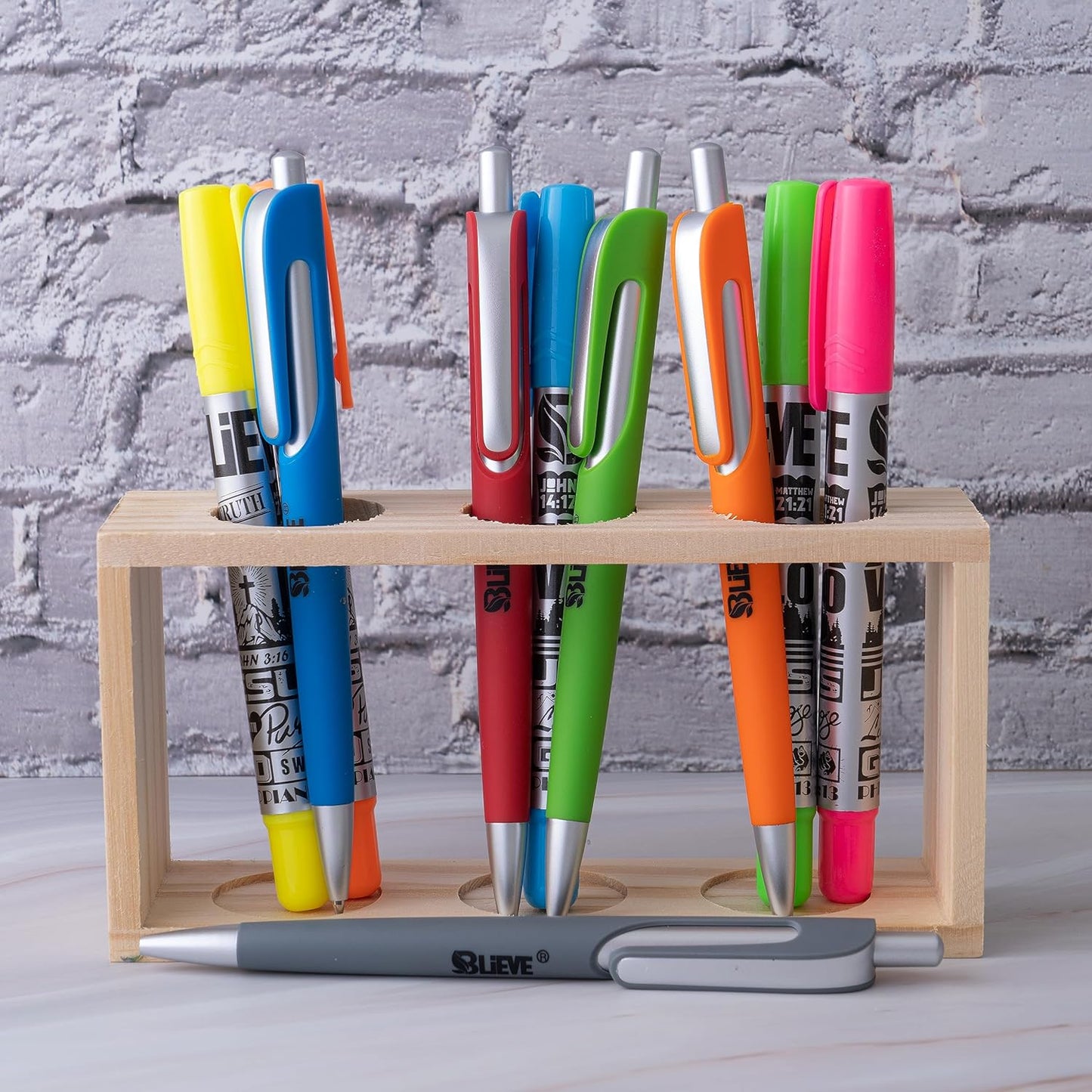 BLIEVE - Aesthetic Highlighters and Gel Pens With Soft Ink And Tip, Bible Highlighters and Pens No Bleed, Dry Fast Easy to Hold, for Bible Journaling Planner School Supplies (Pastel)