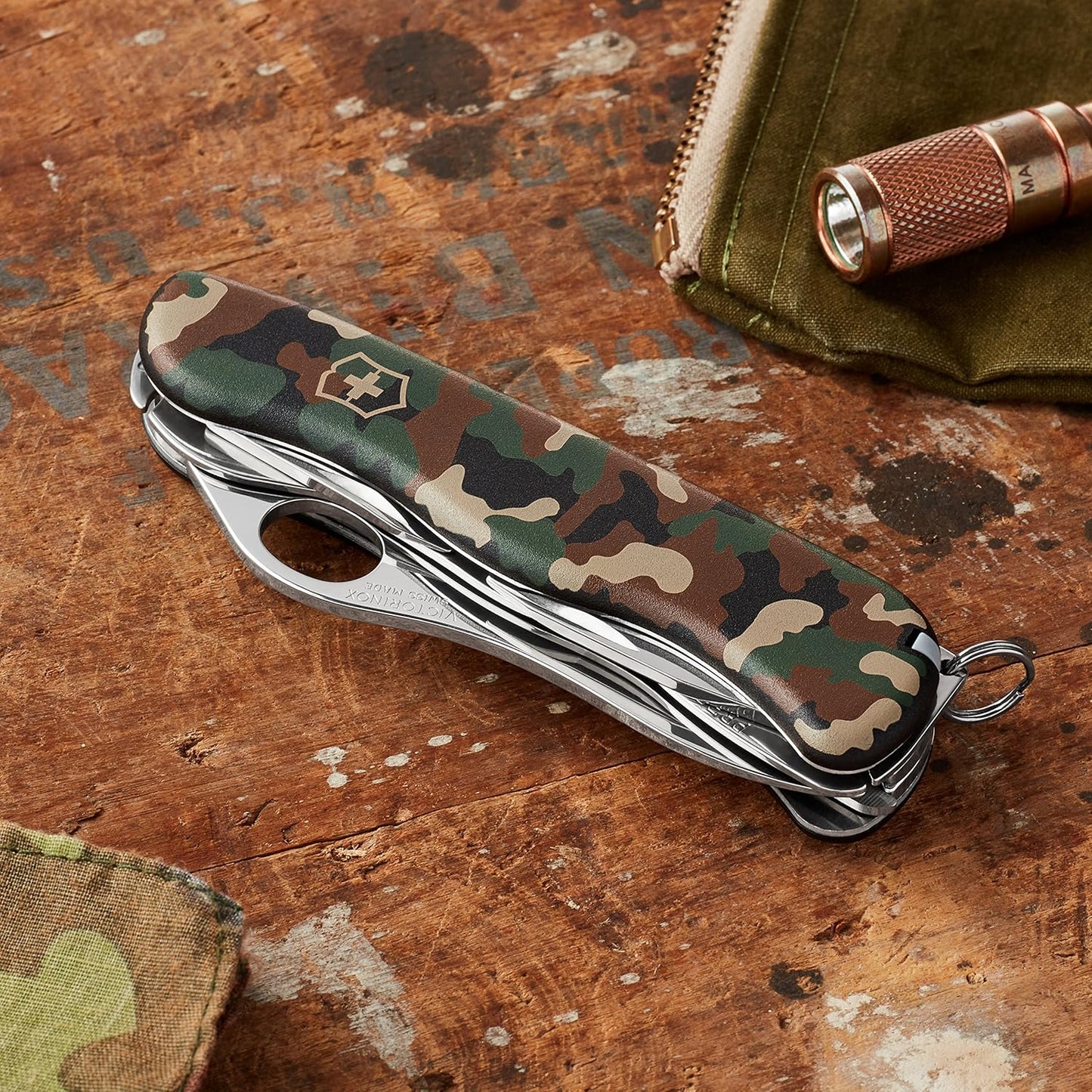 Victorinox Swiss Army One-Hand Trekker Multi-Tool Pocket Knife
