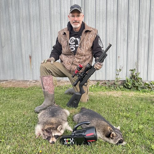 Icotec Hellion+ Game Call - Designed for Coyote, Fox, Bobcat, Raccoon Hunting - 165 Sounds Included, 300 Yard Remote Range, Clearest Sound