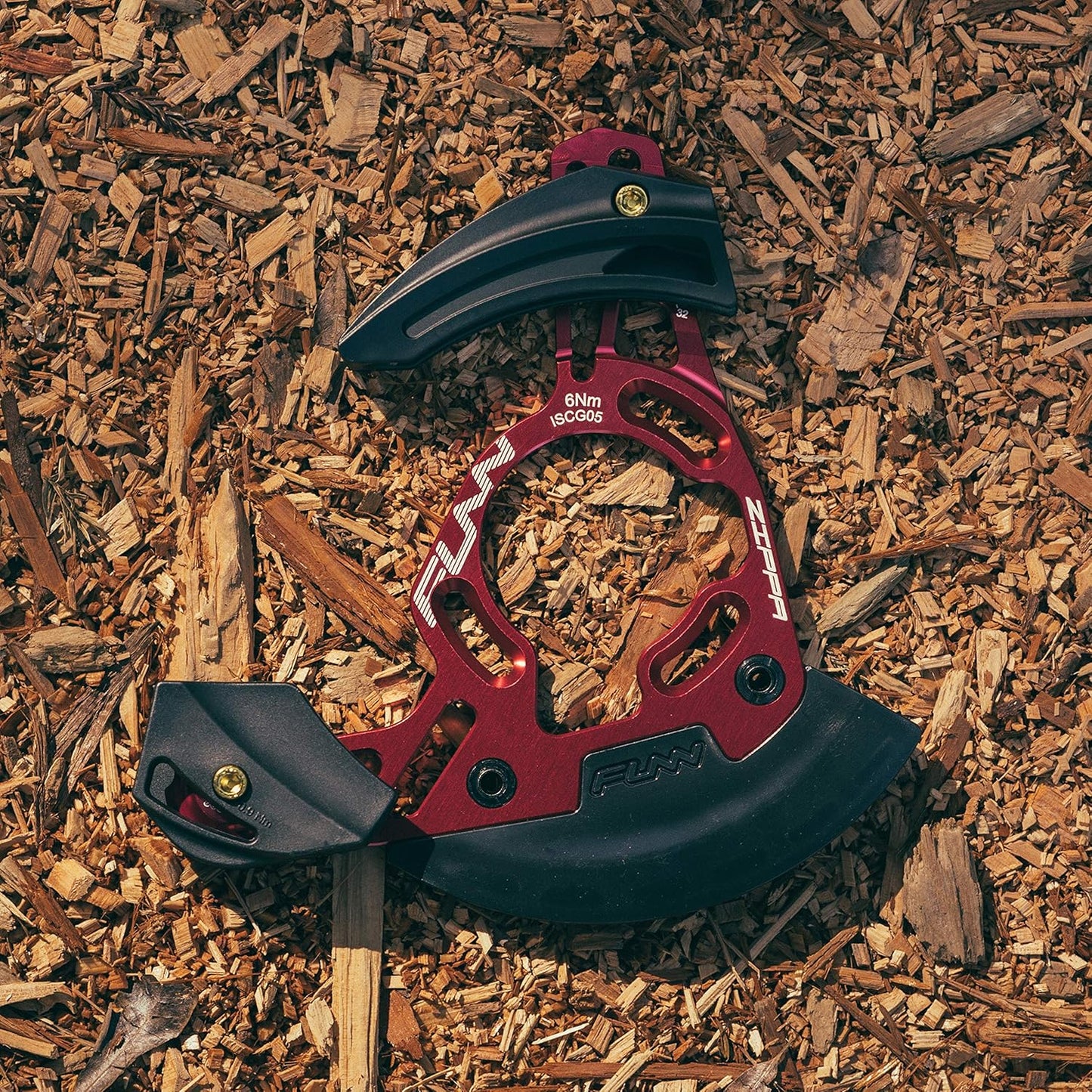 Funn Zippa DH Chain Guide, ISCG05 Interface, BSA Adapter Included, 32T-38T, Mountain Bike Chain Protector